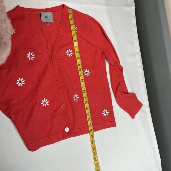 Liv Milano Coral Pink Cardigan Sweater Size M V Neck Flower Embellished Soft - Picture 9 of 13